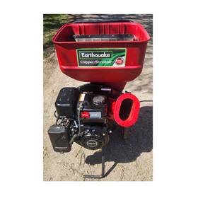 Earthquake R210iii Viper 212cc Gas Chipper/shredder Triple Cutting Action Red