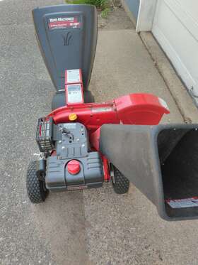 24a-465a000 Mtd Yard Machine Chipper Shredder 10 Hp Red And Black