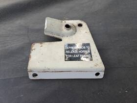 Mtd 781-0562 Lower Locking Bracket Troy-bilt And Yardman Also