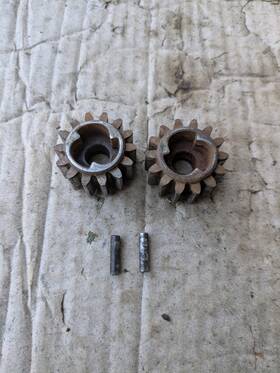 12a-559k401 Yard Man Front Left And Right 14t Spur Gear Drive Dowel Pin 715-0221