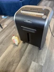 Fellowes 3227901 Powershred 79CI Cross-cut Shredder Black/dark Silver W/ Oil. Fixed Price $65.00.
